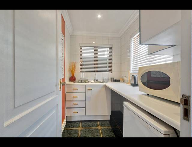 BUSINESS PROPERTY TO RENT IN RIVONIA